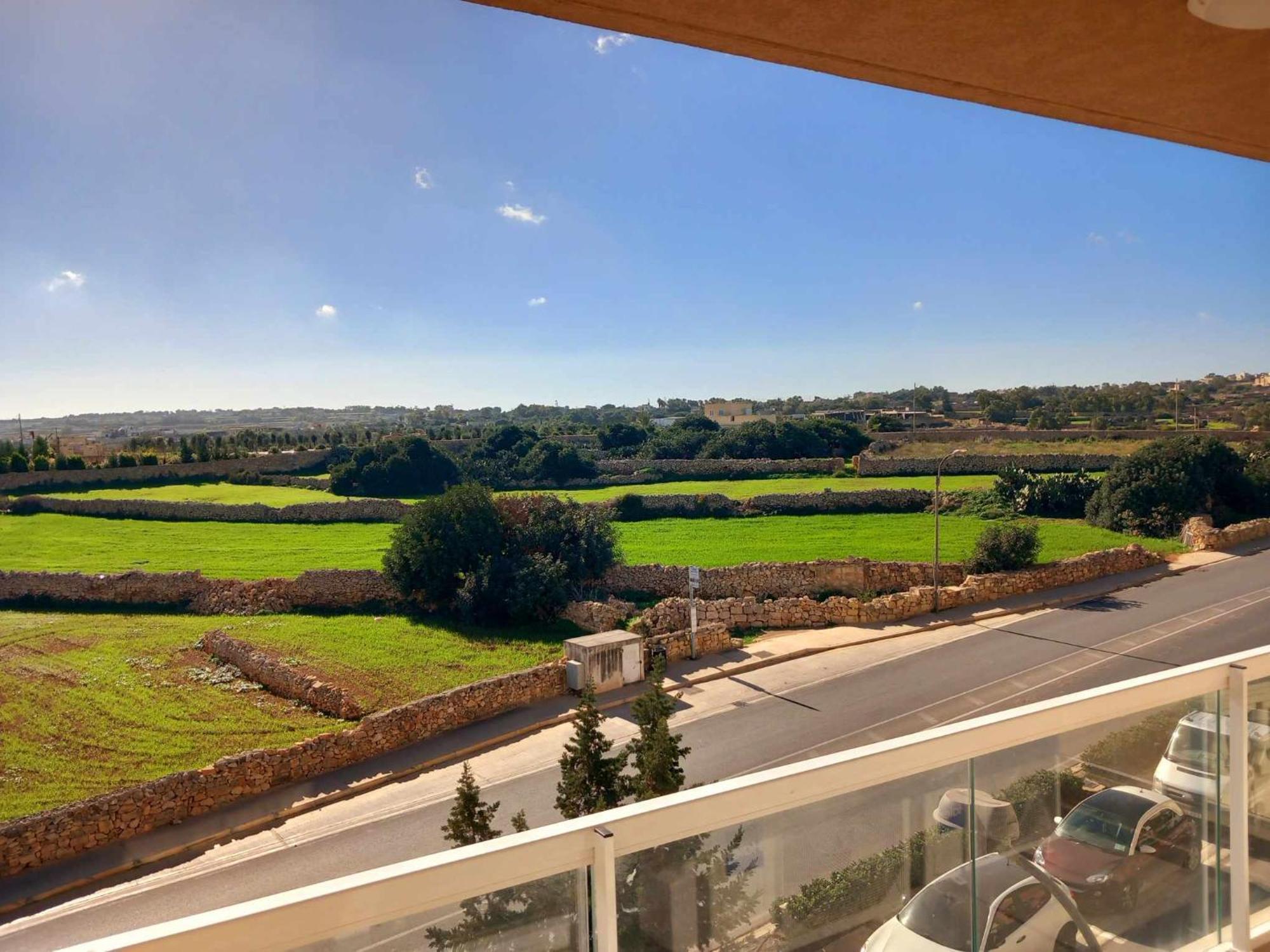 Large, 3 Bedroom Apartment In Marsascala Marsaskala Zewnętrze zdjęcie
