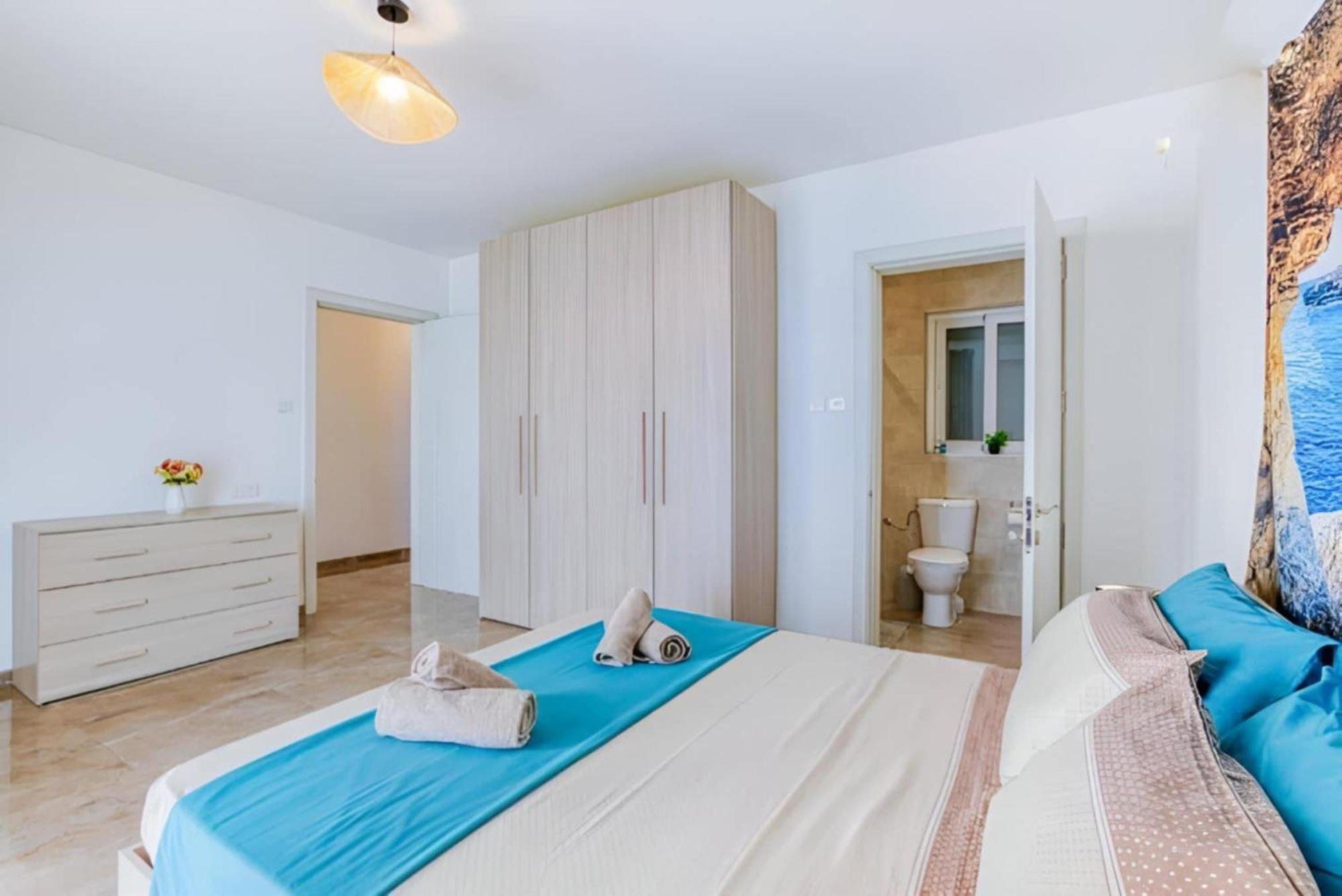Large, 3 Bedroom Apartment In Marsascala Marsaskala Zewnętrze zdjęcie