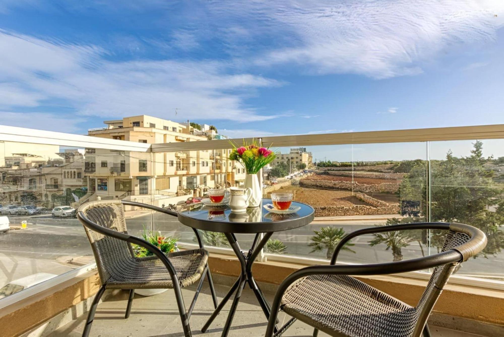 Large, 3 Bedroom Apartment In Marsascala Marsaskala Zewnętrze zdjęcie
